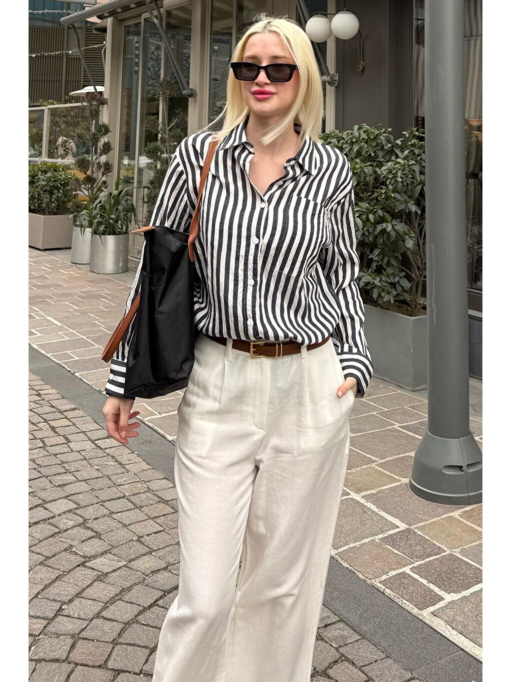 Siyah Cep Detaylı Çizgili Kadın Gömlek Mg2295-6