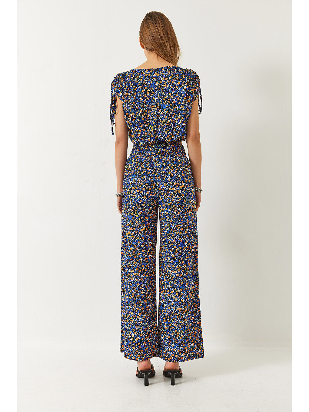 Karışık Kadın Palazzo Pantolonlu Kol Bağlamalı Çiçek Desenli Lastik Detaylı Alt-Üst Takım-6