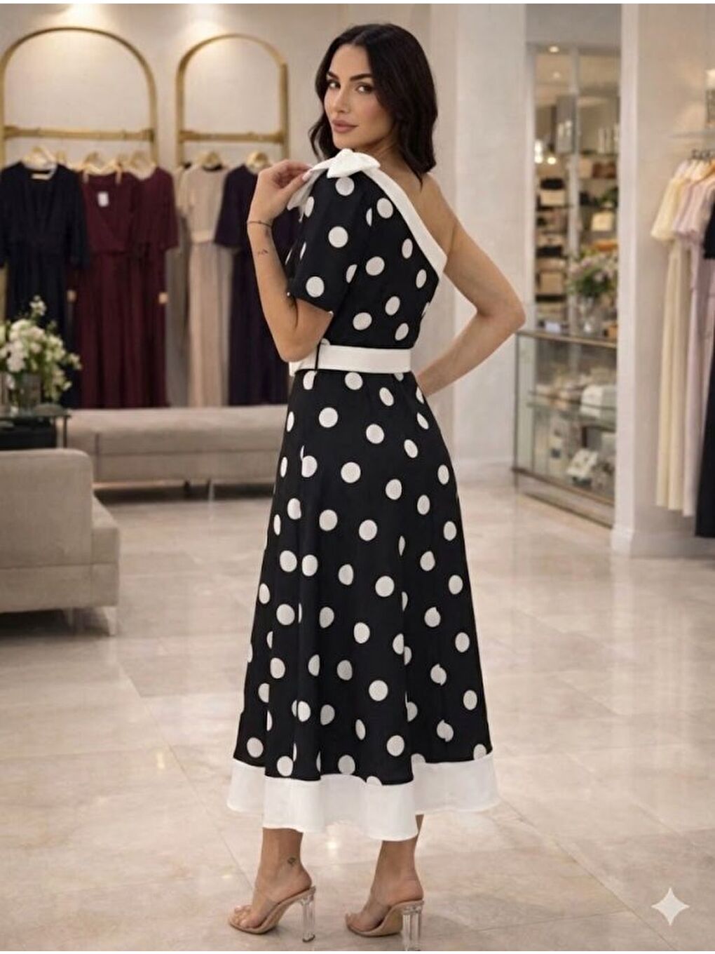 Siyah Kadın Omuz Dekolteli Fiyonk Ve Puantiye Detay Maxi Boy Elbise-3
