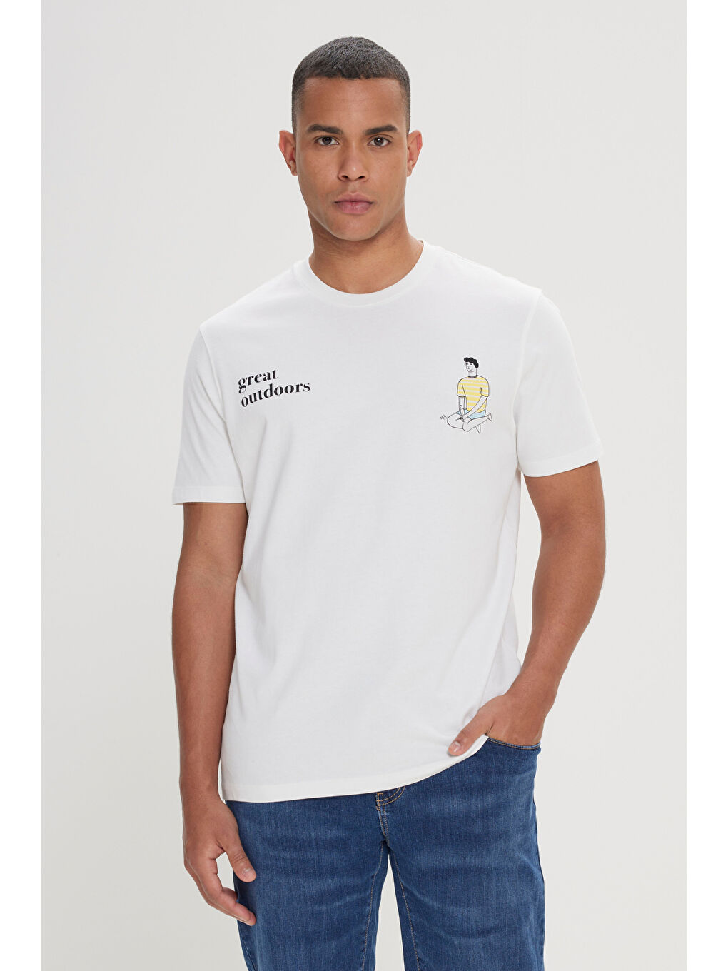 Erkek Ekru Comfort Fit Rahat Kesim %100 Pamuk Yumuşak Dokulu Baskılı Tişört-3