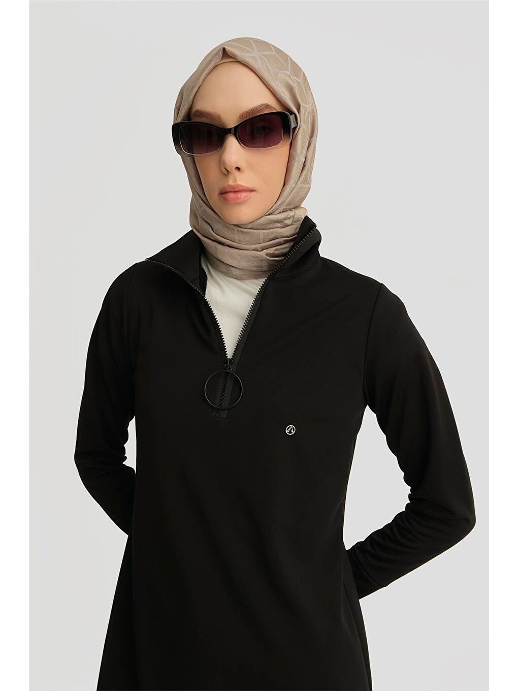 ARMİNE Fermuarlı Dik Yakalı Tesettür Sweatshirt Tunik 25Ytd436 Siyah - 3