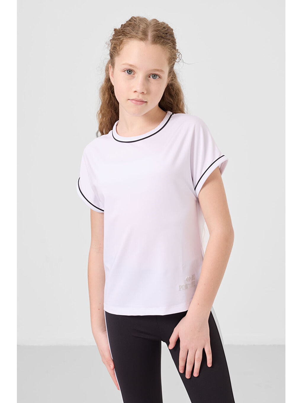 Beyaz-Siyah O Yaka Yan Şerit Detaylı Standart Fit Performans Kız Çocuk Tayt Takım - 75191-4