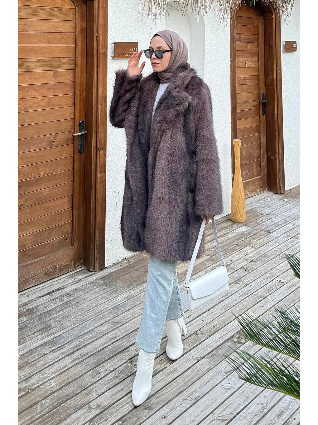 Kahverengi Uzun Kürk Mont Çikolata Kahve