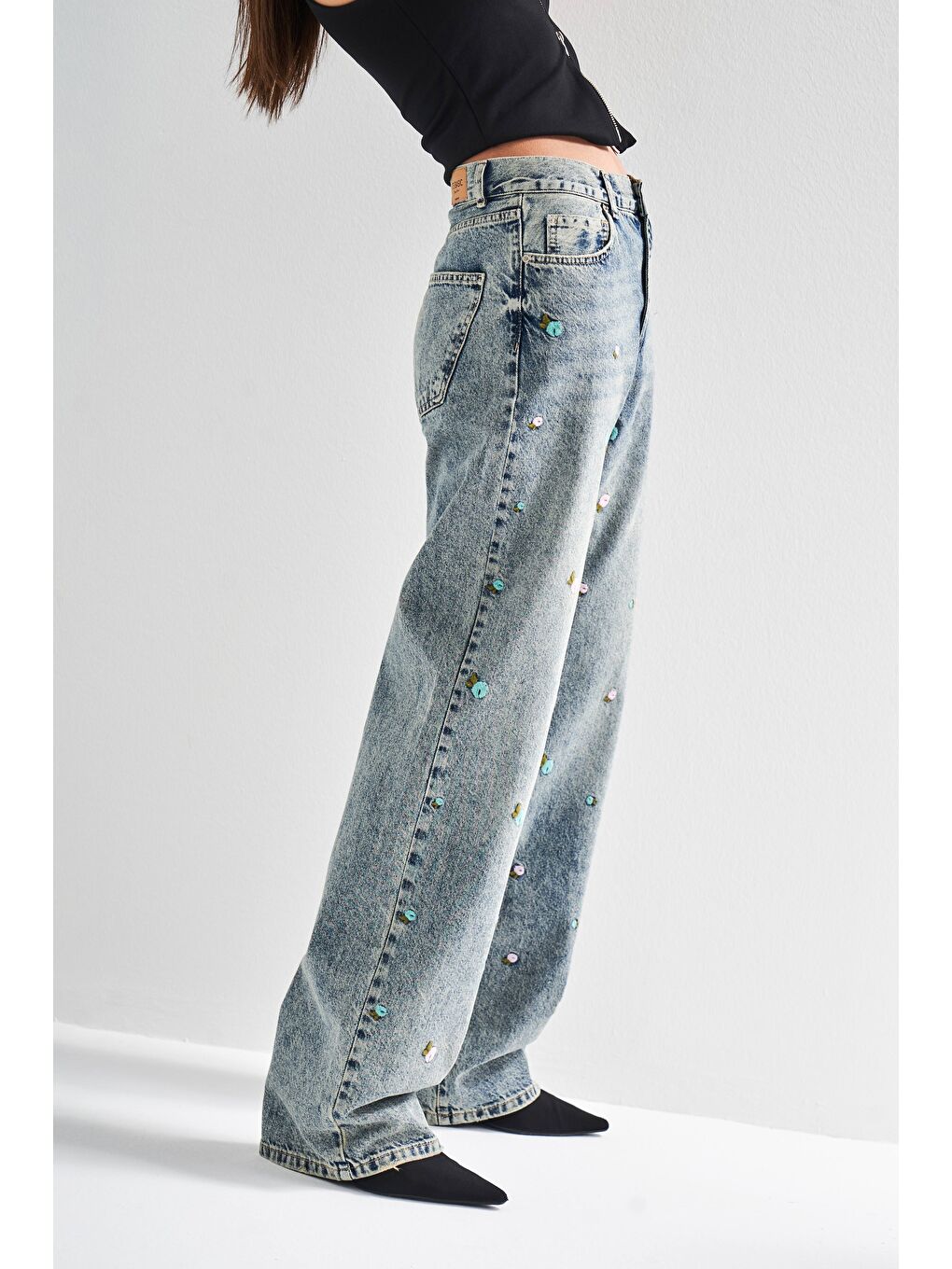 Mavi Kadın Jean Rengi 4S5 65 Çiçek Nakışlı Loose Fit Orta Bel  100 Pamuk Denim Jean-3