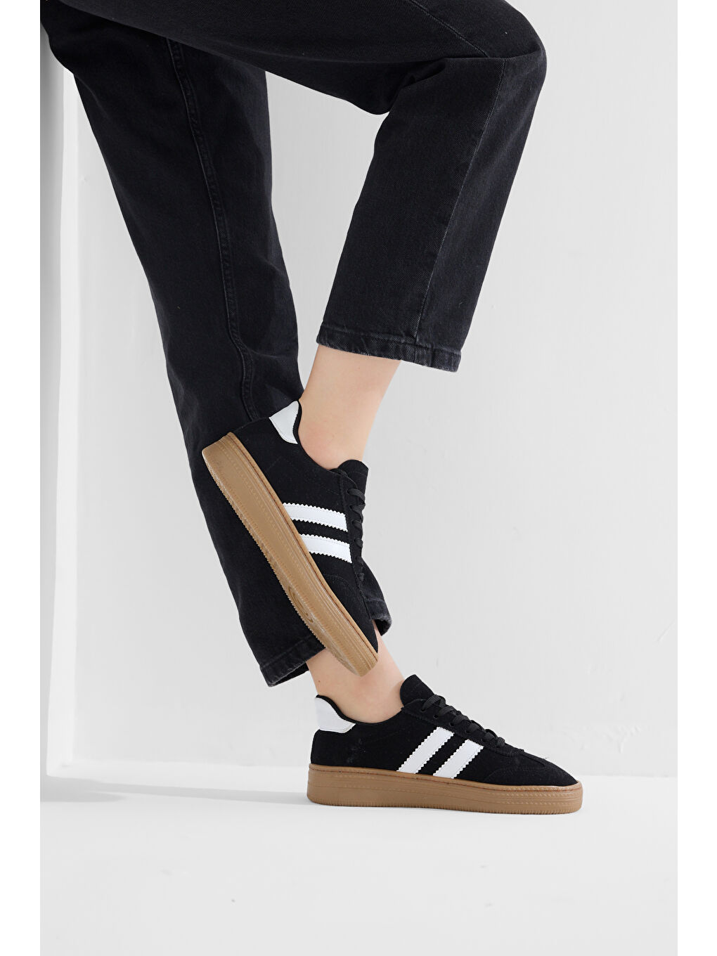 Kadın Siyah Süet Kadın Rahat Kalıp Yumuşak Deri Sneaker