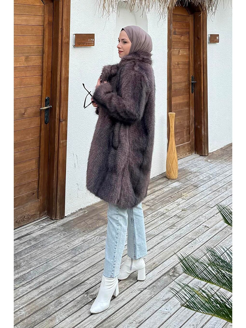 Kahverengi Uzun Kürk Mont Çikolata Kahve-1