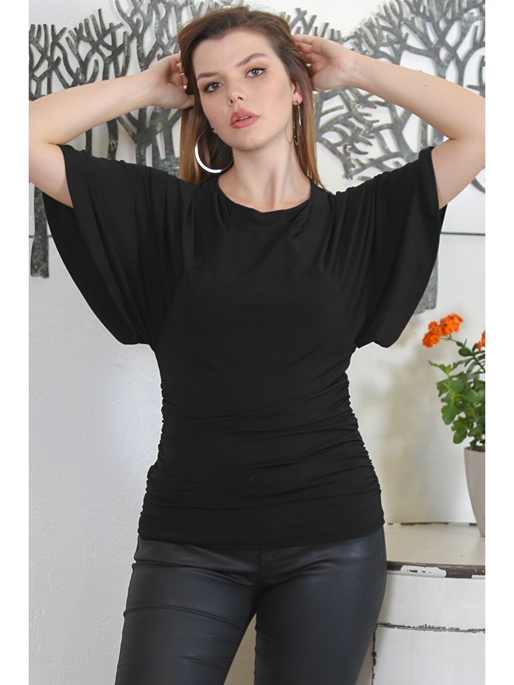 Siyah Yuvarlak Yaka Mendil Kol Büzgülü Örme Casual Bluz