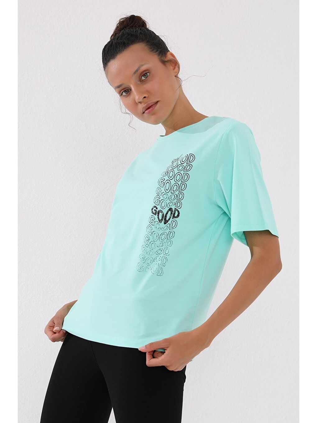 TOMMYLIFE Koyu Mint Yeşili Mint Yeşili Deforme Yazı Baskılı O Yaka Kadın Oversize T-Shirt - 97134