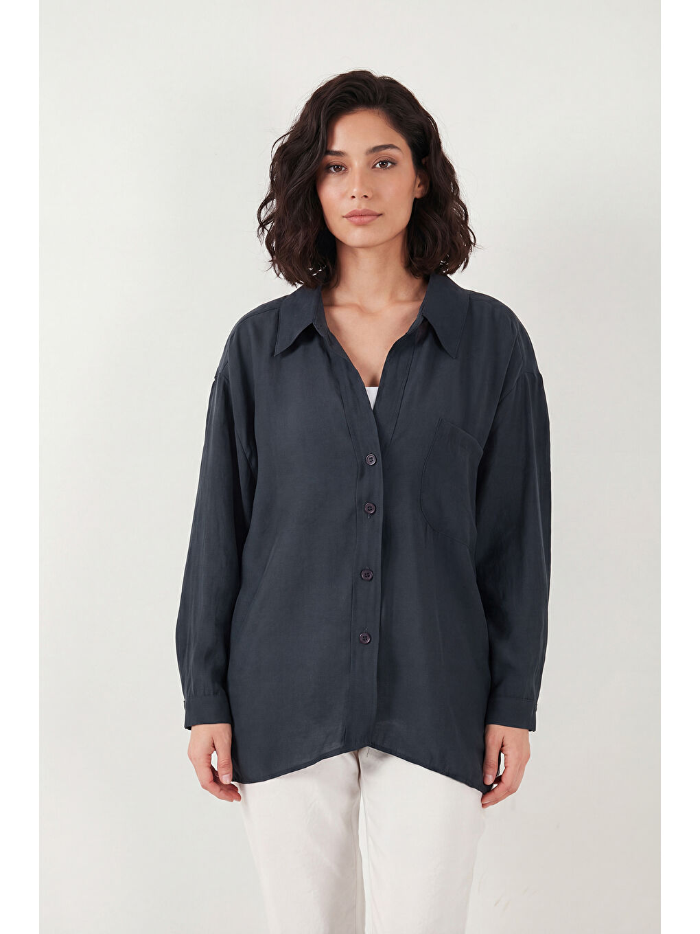 Lacivert Modal Oversize Fit Uzun Kollu Kadın Gömlek 6834612-3