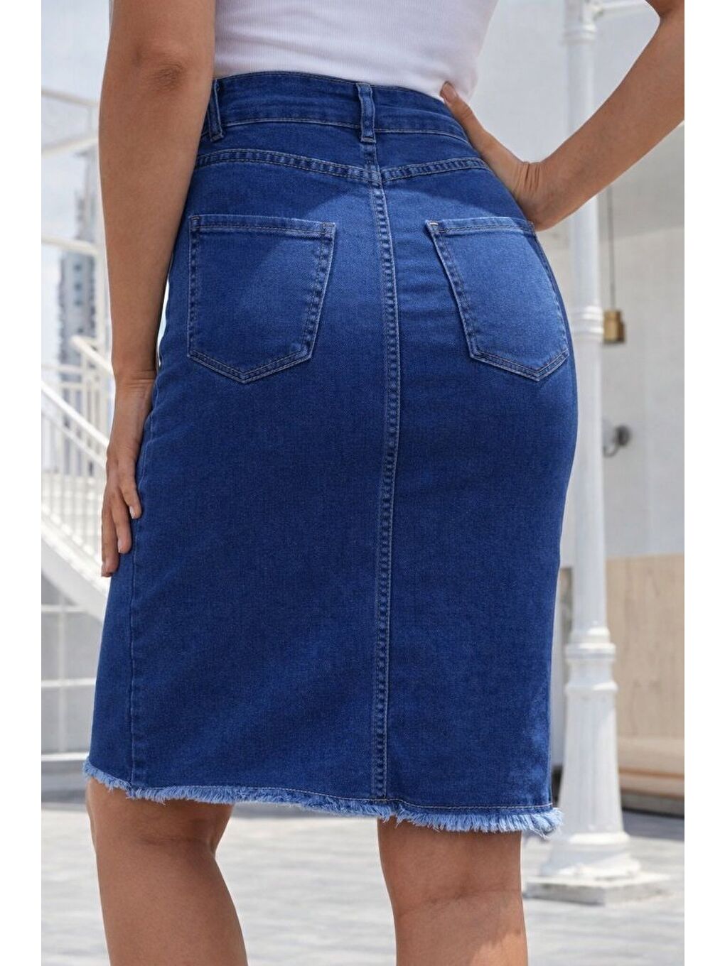 Mavi Kadın Yüksek Bel önden Yırtmaçlı Kısa Jean Etek-3