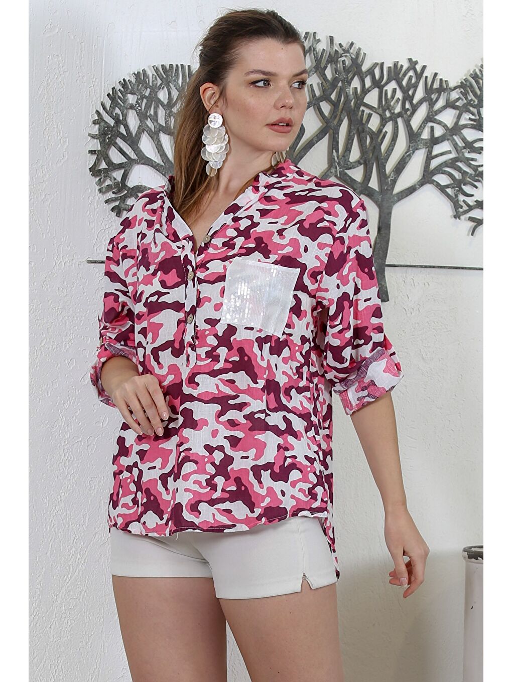 Fuşya Hakim Yaka Düğmeli Uzun Kollu Kamuflaj Yaka Kapaması Düğmeli Pullu Cepli Dokuma Casual Bluz-1