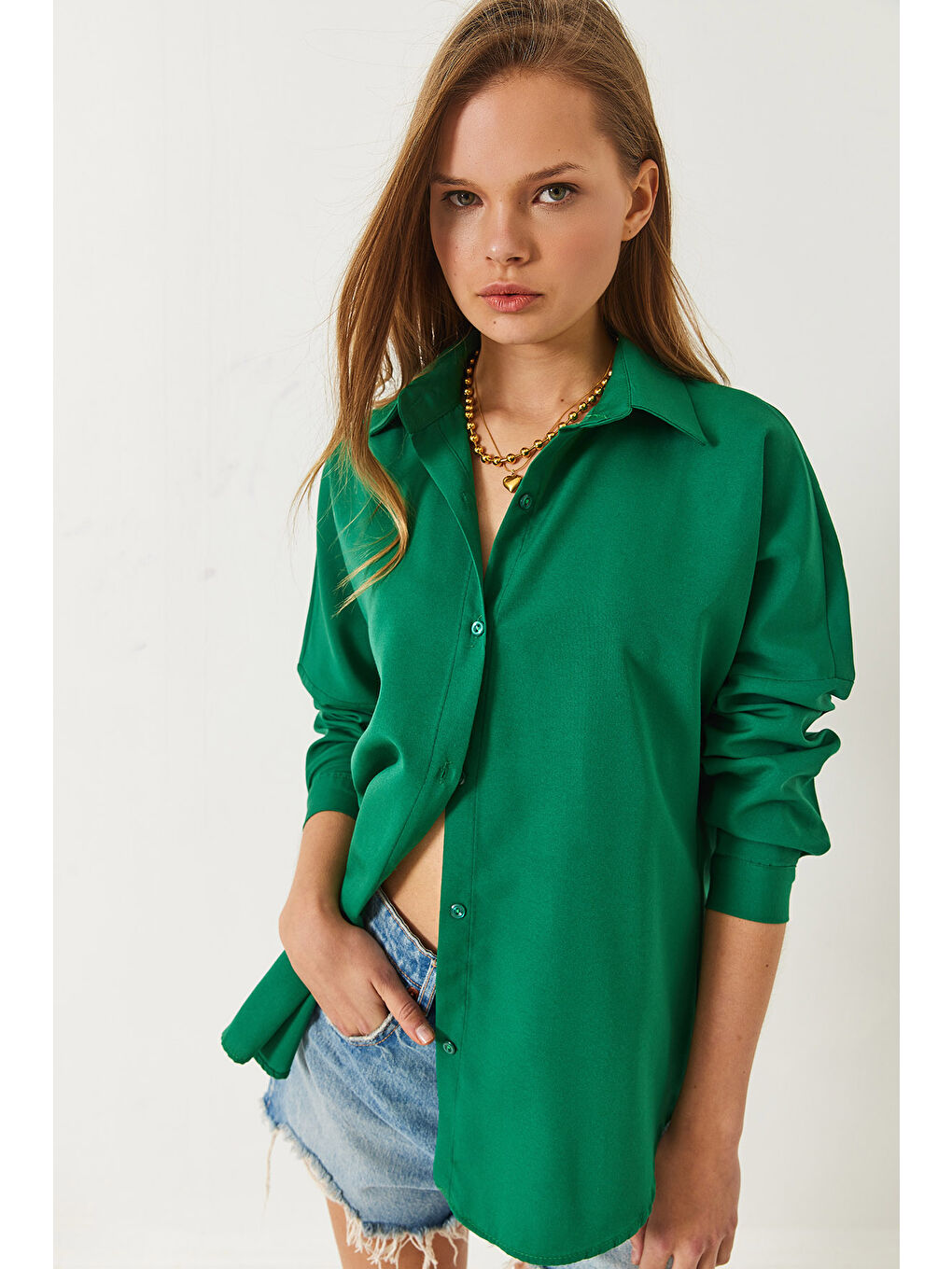 Yeşil Kadın Uzun Kollu Düğme Kapamalı Basic Gömlek-3