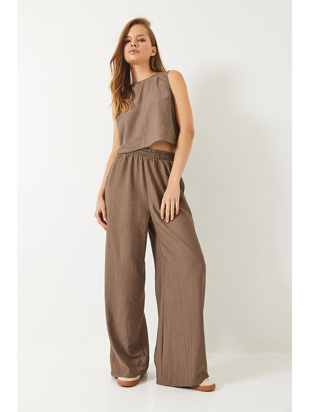 Bej Kadın Bağlama Detaylı Yelekli Yüksek Bel Pantolonlu Yazlık Alt-Üst Takım-1