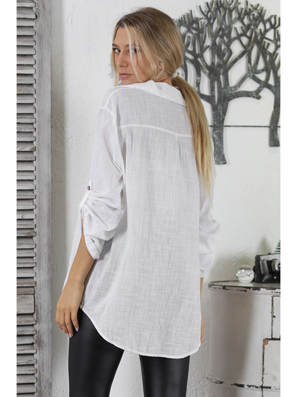 Beyaz Gömlek Yaka Düğmeli Uzun Kollu Yaka Kapaması Düğmeli Dokuma Long Fit Keten Karışımlı Bluz-7