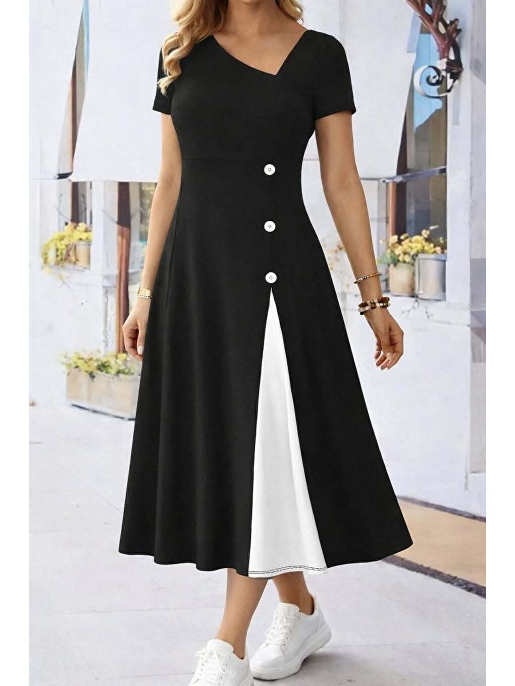 Siyah Kadın Kısa Kollu Asimetrik Yakalı Düğme Detaylı Midi Viskon Elbise