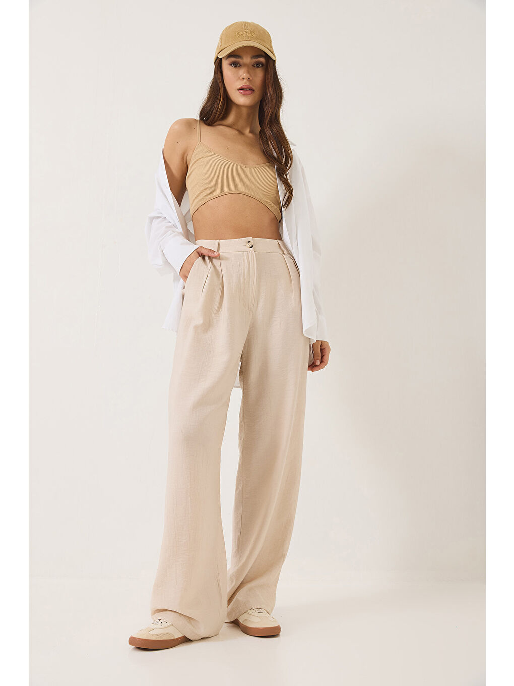 Bej Kadın Cep Detaylı Palazzo Kumaş Pantolon-1