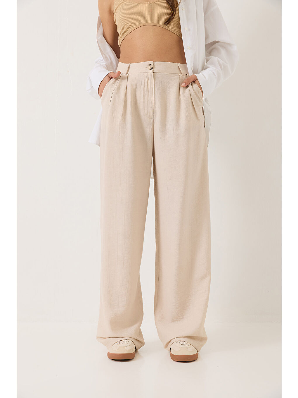 Bej Kadın Cep Detaylı Palazzo Kumaş Pantolon-3