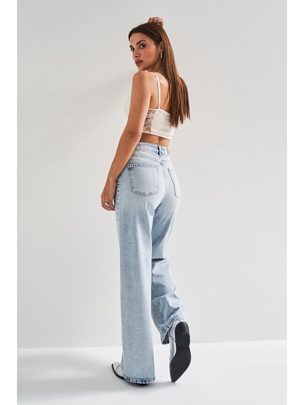 Mavi Kadın Snow Jean Rengi T5 4S5 27 Straight Fit Kalpli Parlak Taşlı Tasarım Denim Jean-5