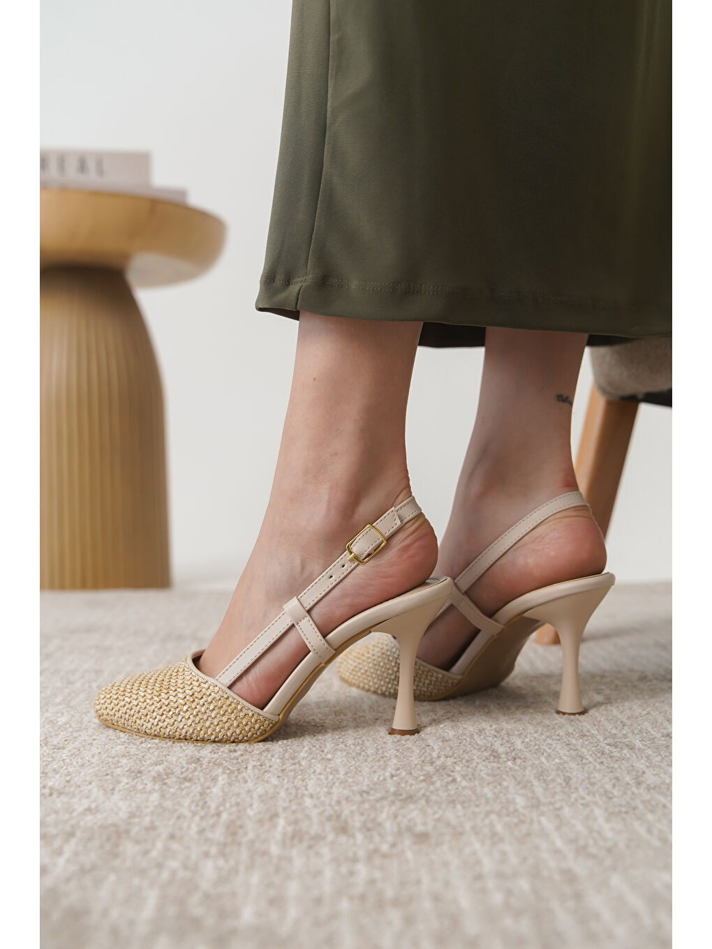 Bej D438 Günlük Kadın Klasik Topuklu Ayakkabı-4