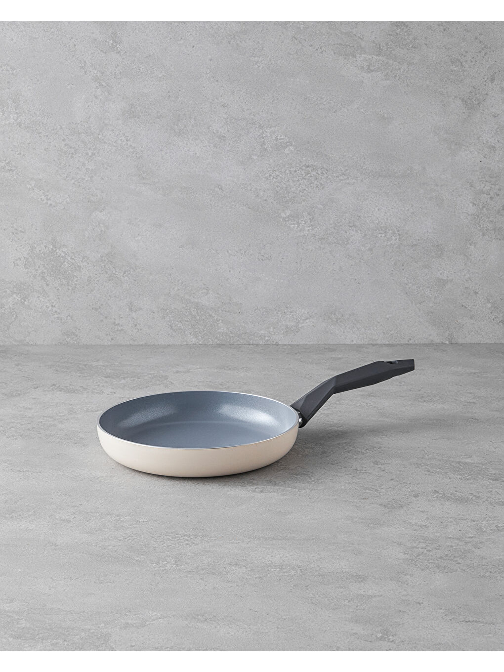 Ekru Prego CeraWell Seramik Tava 24 cm Krem