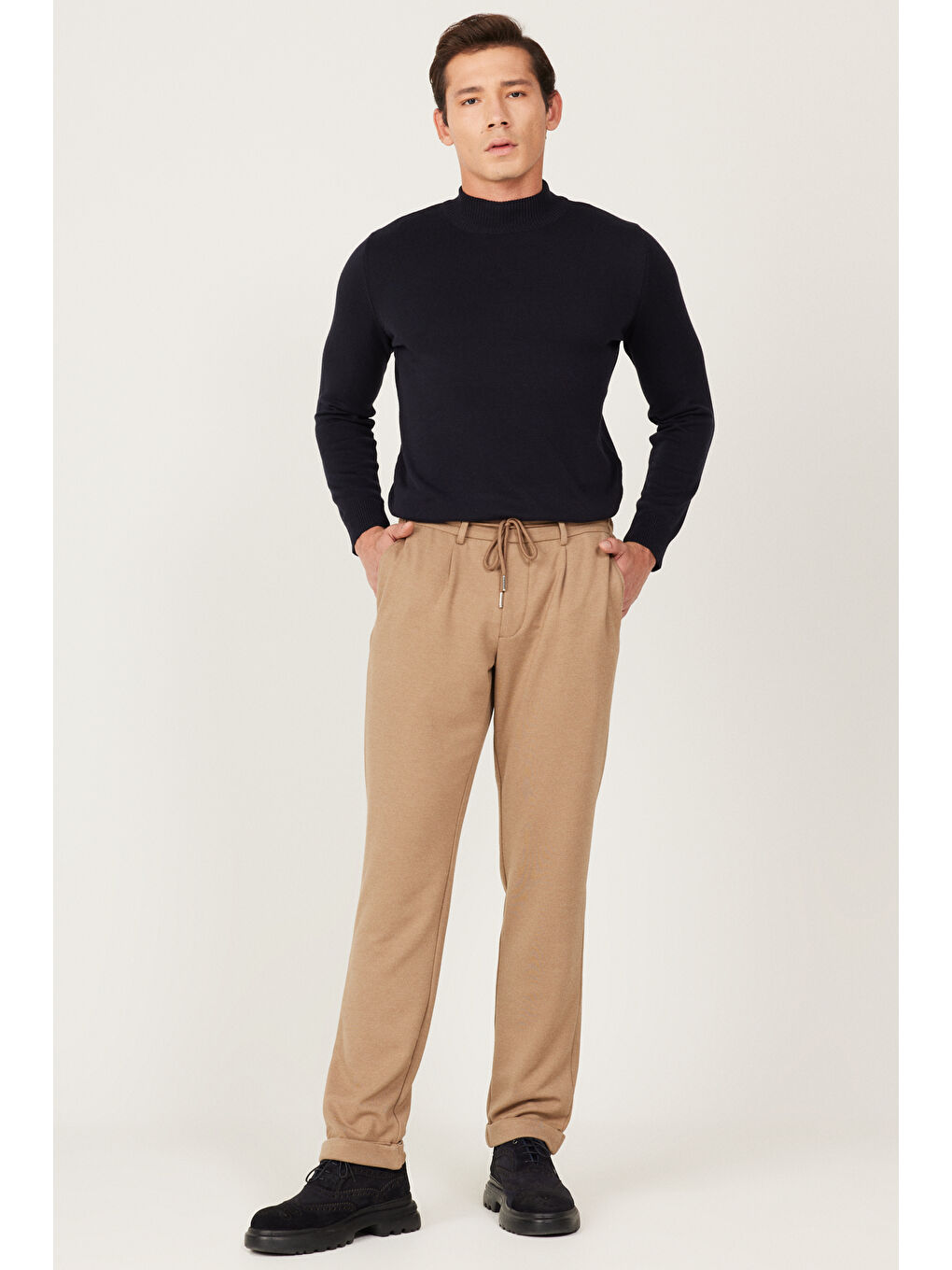 Bej Erkek Vizon Slim Fit Dar Kesim Beli Bağlamalı Esnek Pantolon-1