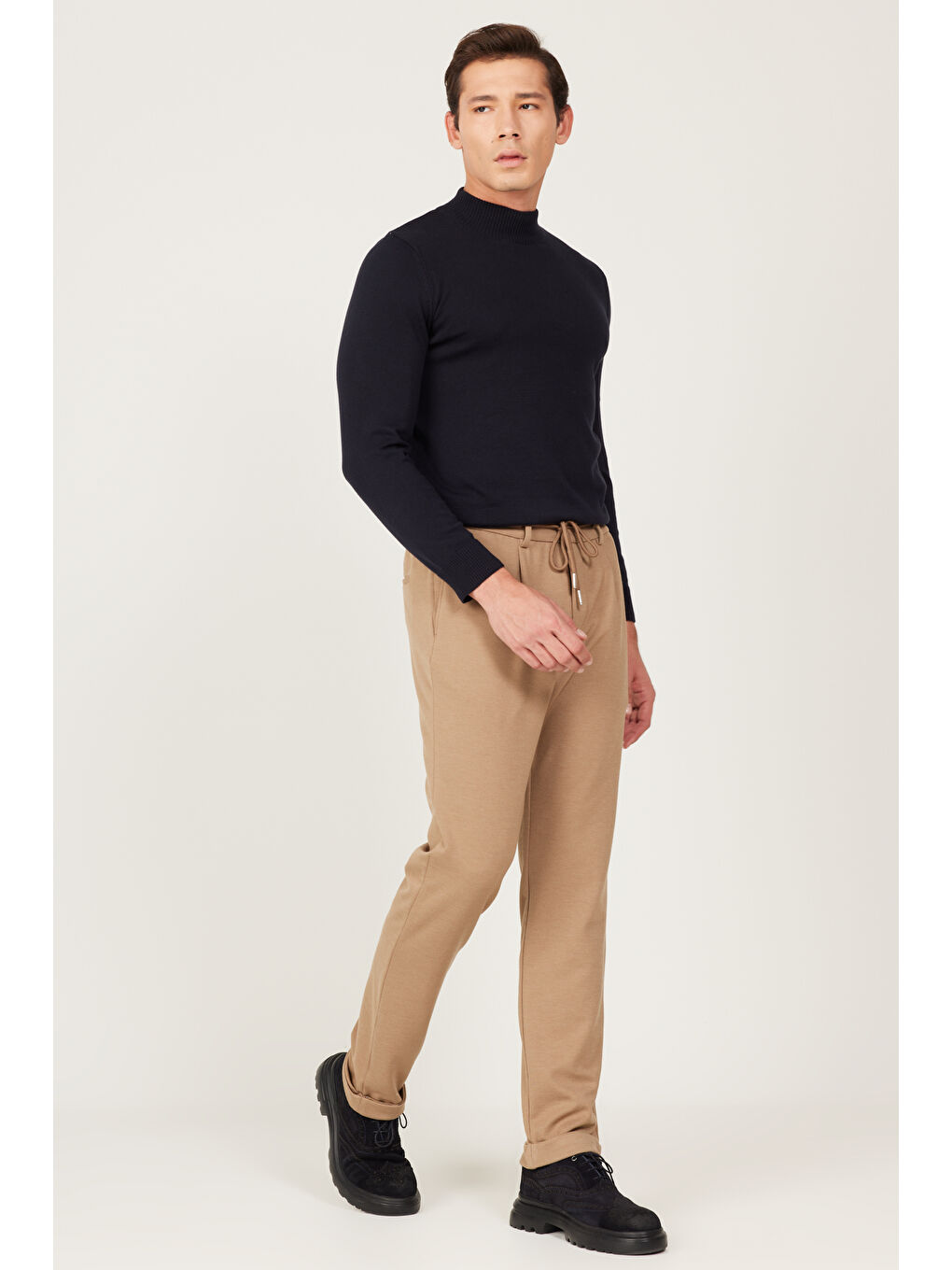 Bej Erkek Vizon Slim Fit Dar Kesim Beli Bağlamalı Esnek Pantolon-2