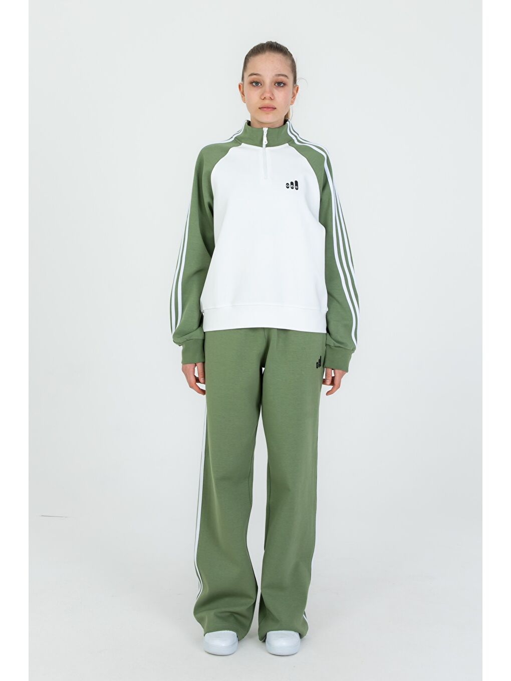 Haki Kız Çocuk Fermuar Yakalı Bol Paça Eşofman Takım