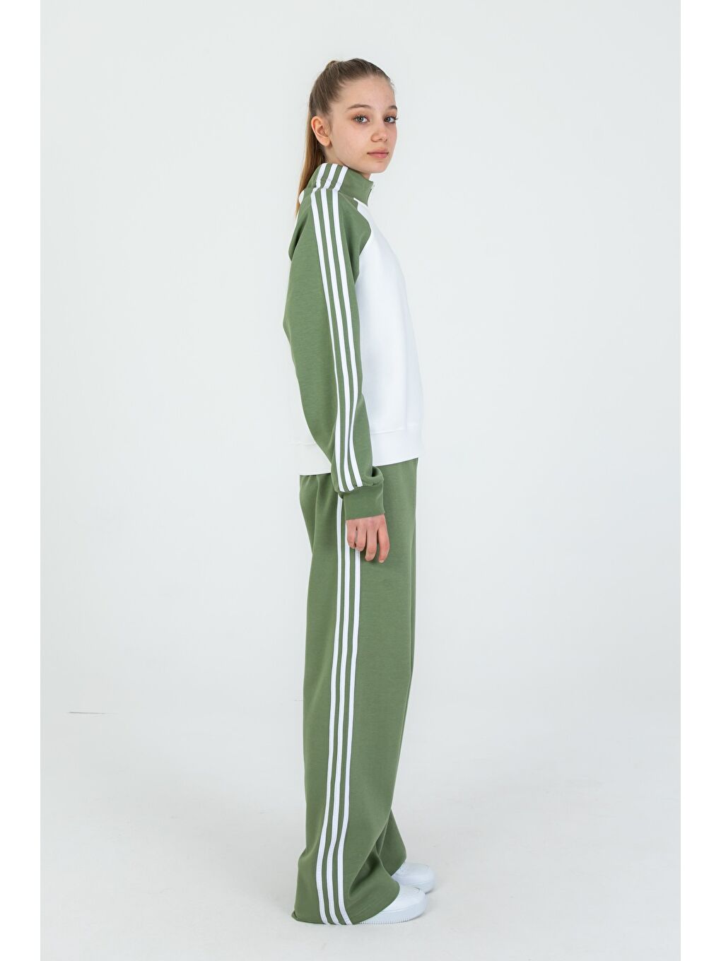 Haki Kız Çocuk Fermuar Yakalı Bol Paça Eşofman Takım-1