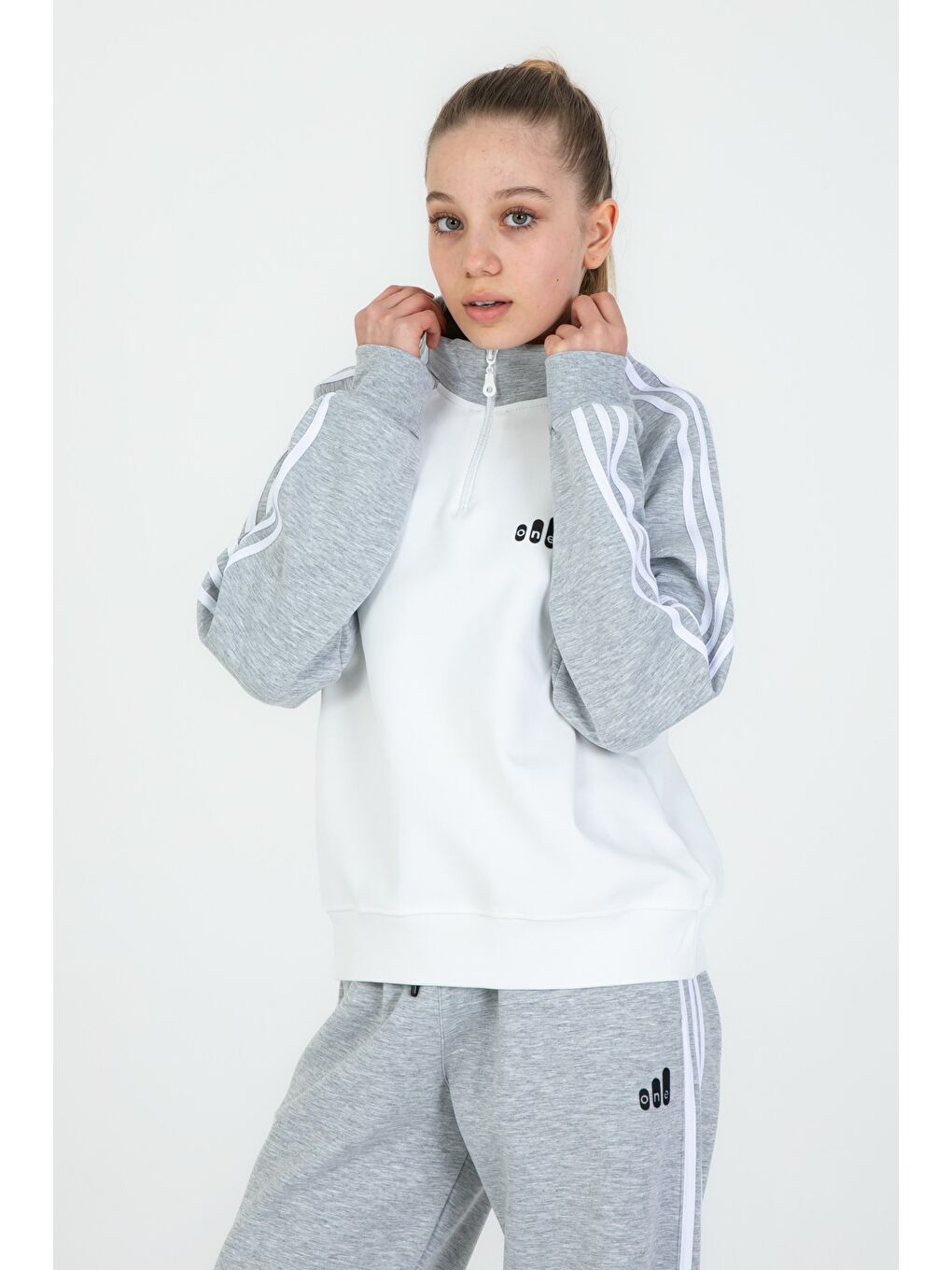 Gri Kız Çocuk Fermuar Yakalı Bol Paça Eşofman Takım-4
