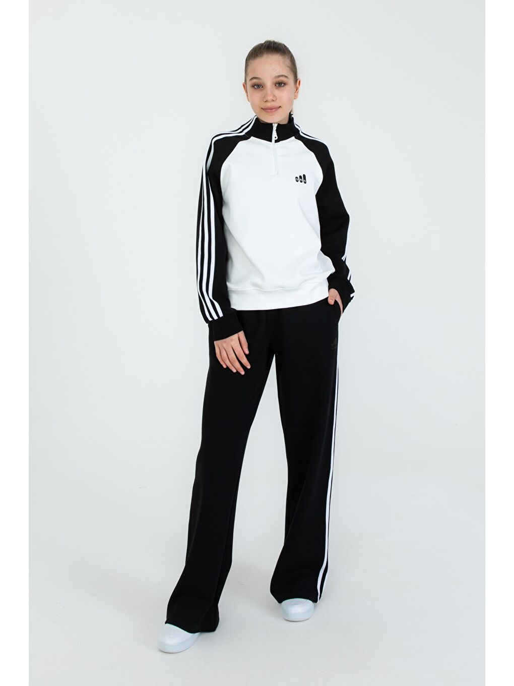 Siyah Kız Çocuk Fermuar Yakalı Bol Paça Eşofman Takım