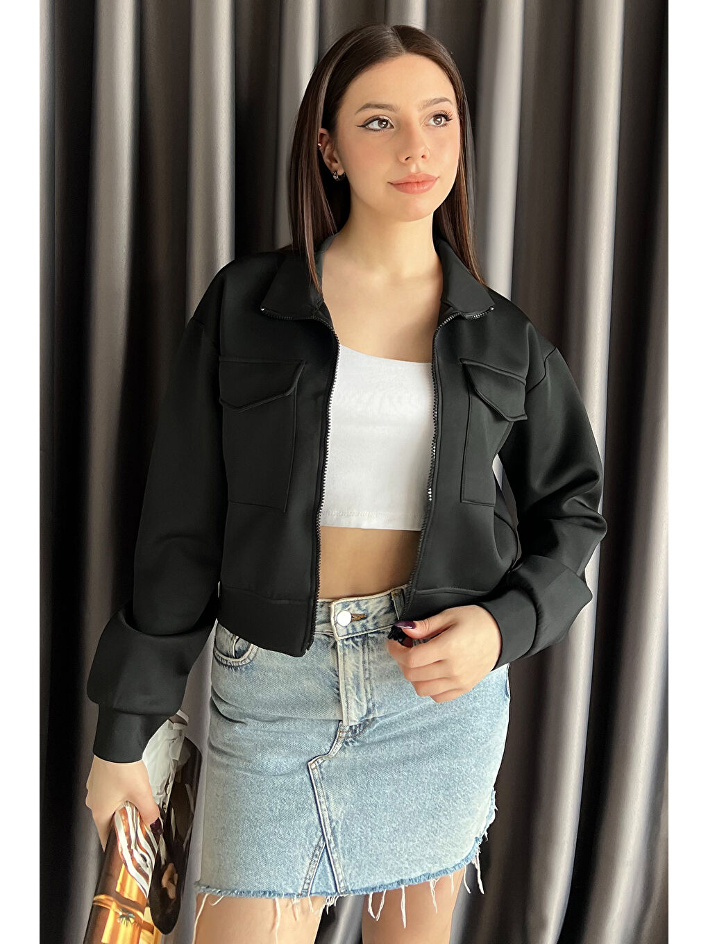 Siyah Kadın Scuba Kumaş Fermuarlı Çift Cepli Hırka-1