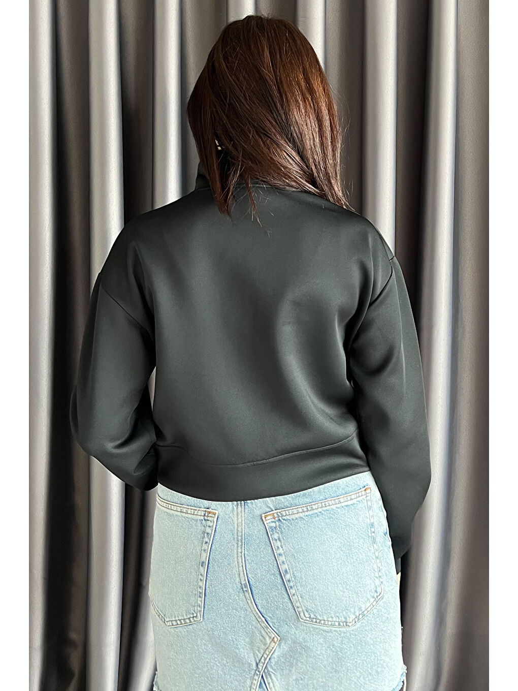 Siyah Kadın Scuba Kumaş Fermuarlı Çift Cepli Hırka-3