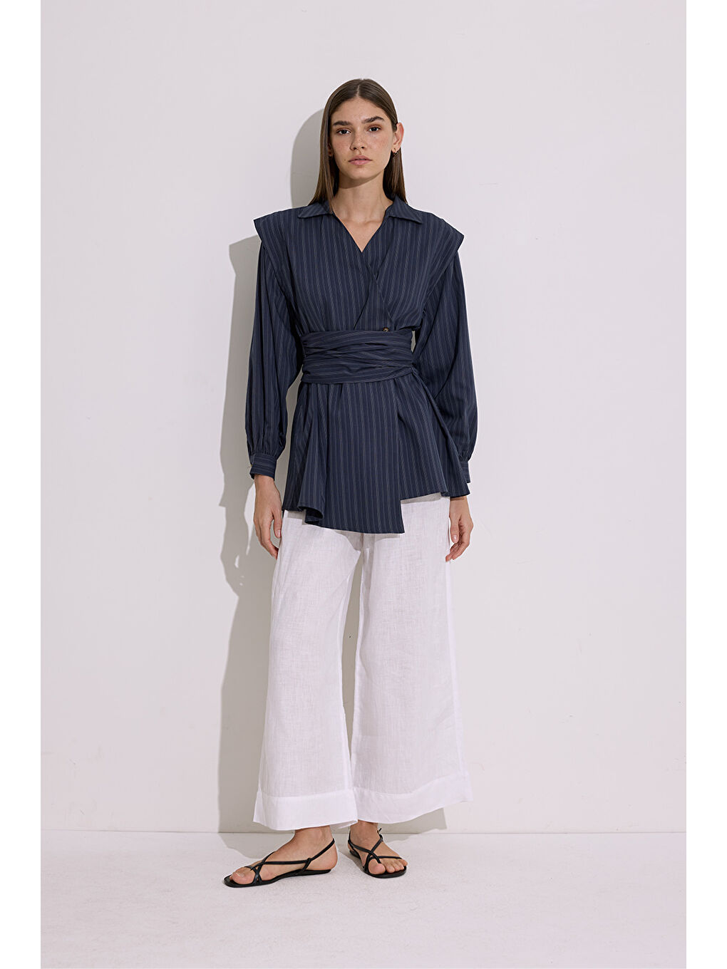 Bağlama Detaylı Kruvaze Gömlek Lacivert-2