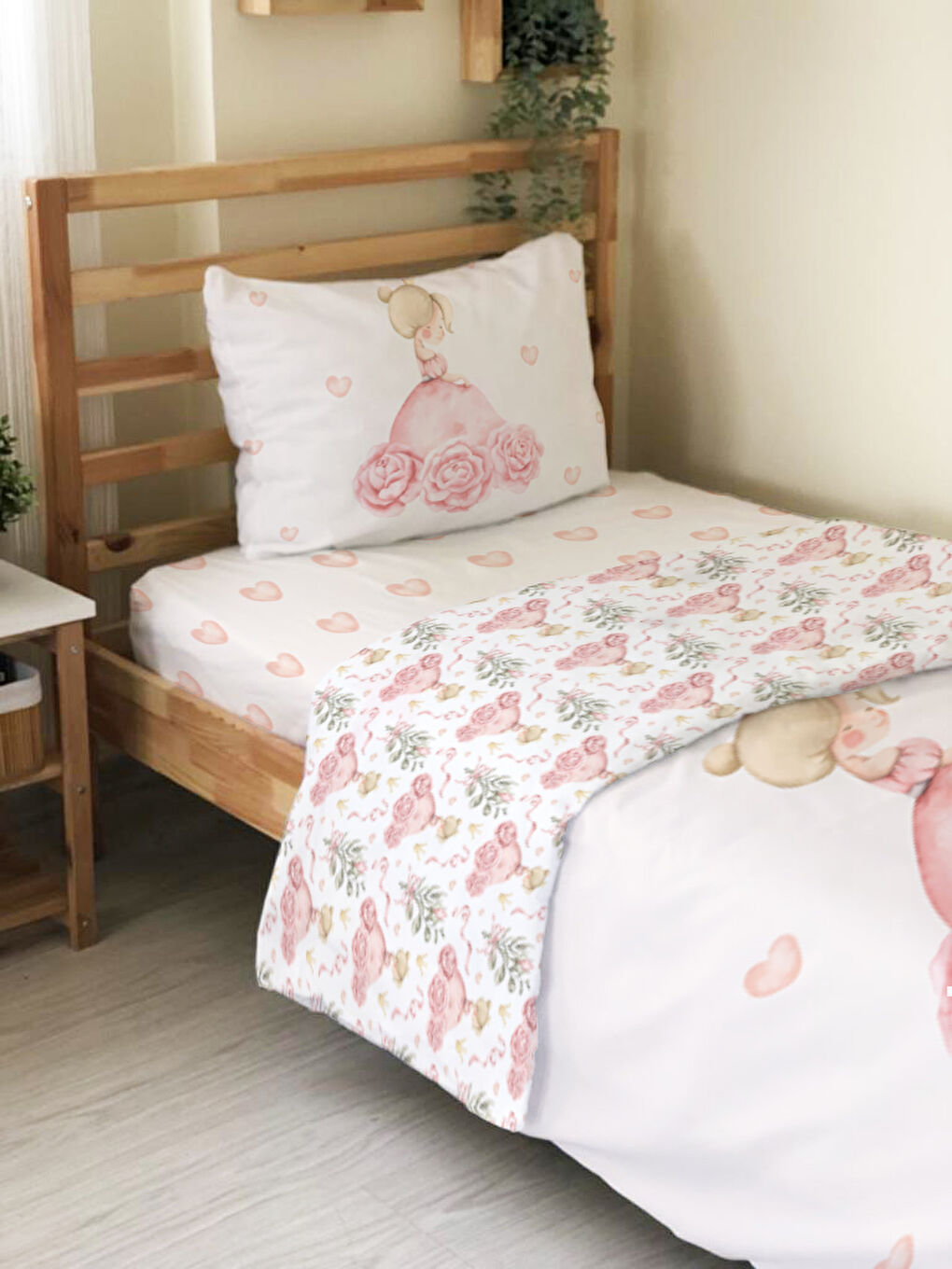 Karışık Kız Desenli Çarşafsız 2'li Takım Baskılı Tek Kişilik Nevresim Takımı 160x220 cm-2