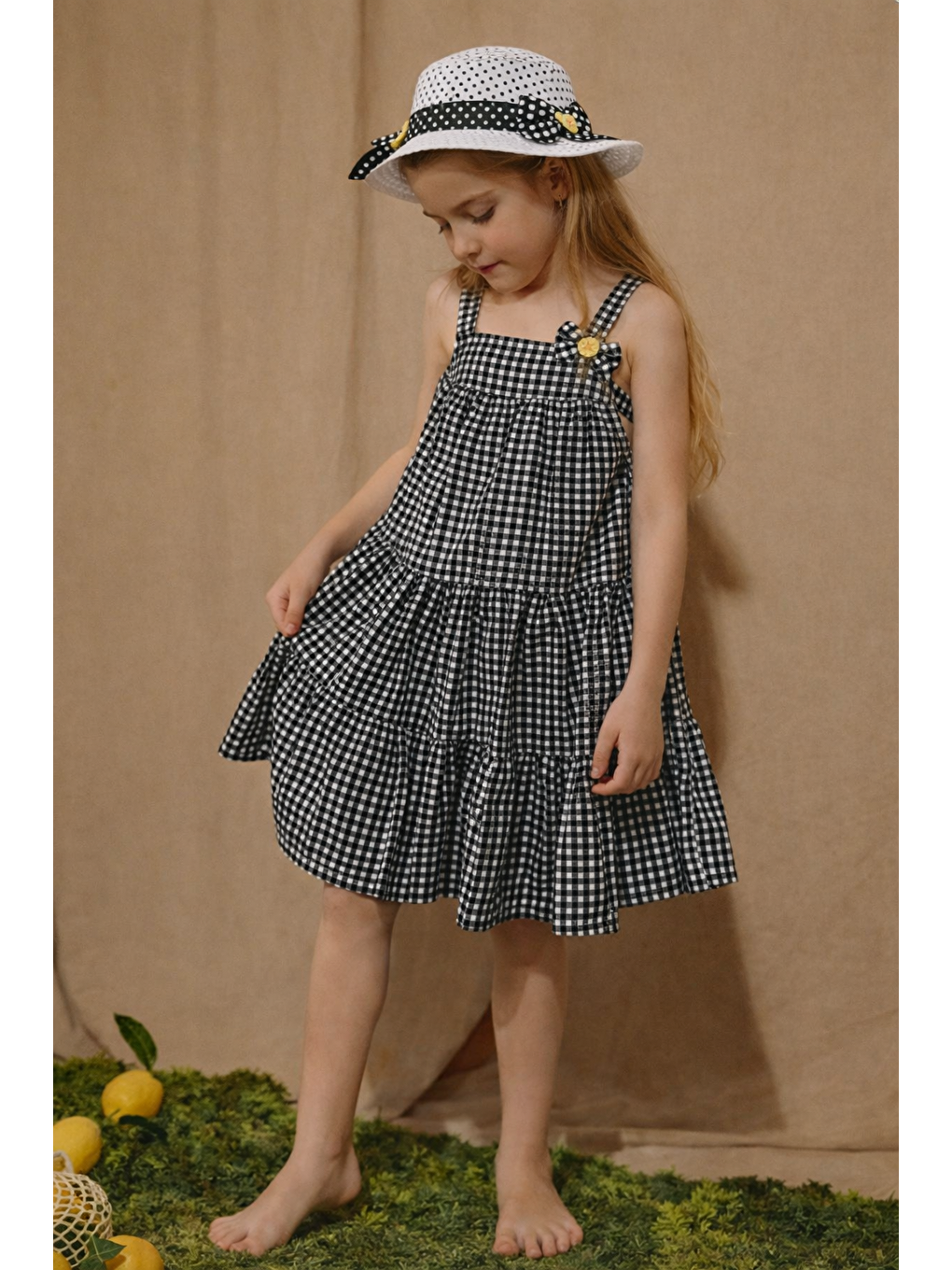Siyah Kız Çocuk Pötikareli Pamuklu Askılı Şapkalı Elbise