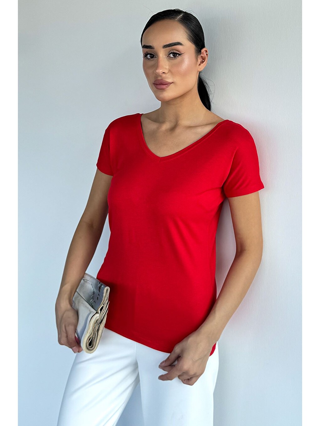 Kırmızı Ön Arka V Yaka Kadın T-shirt-1