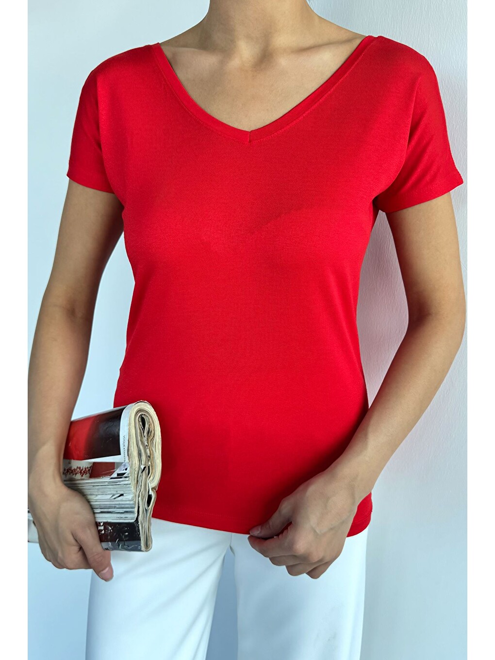 Kırmızı Ön Arka V Yaka Kadın T-shirt-3