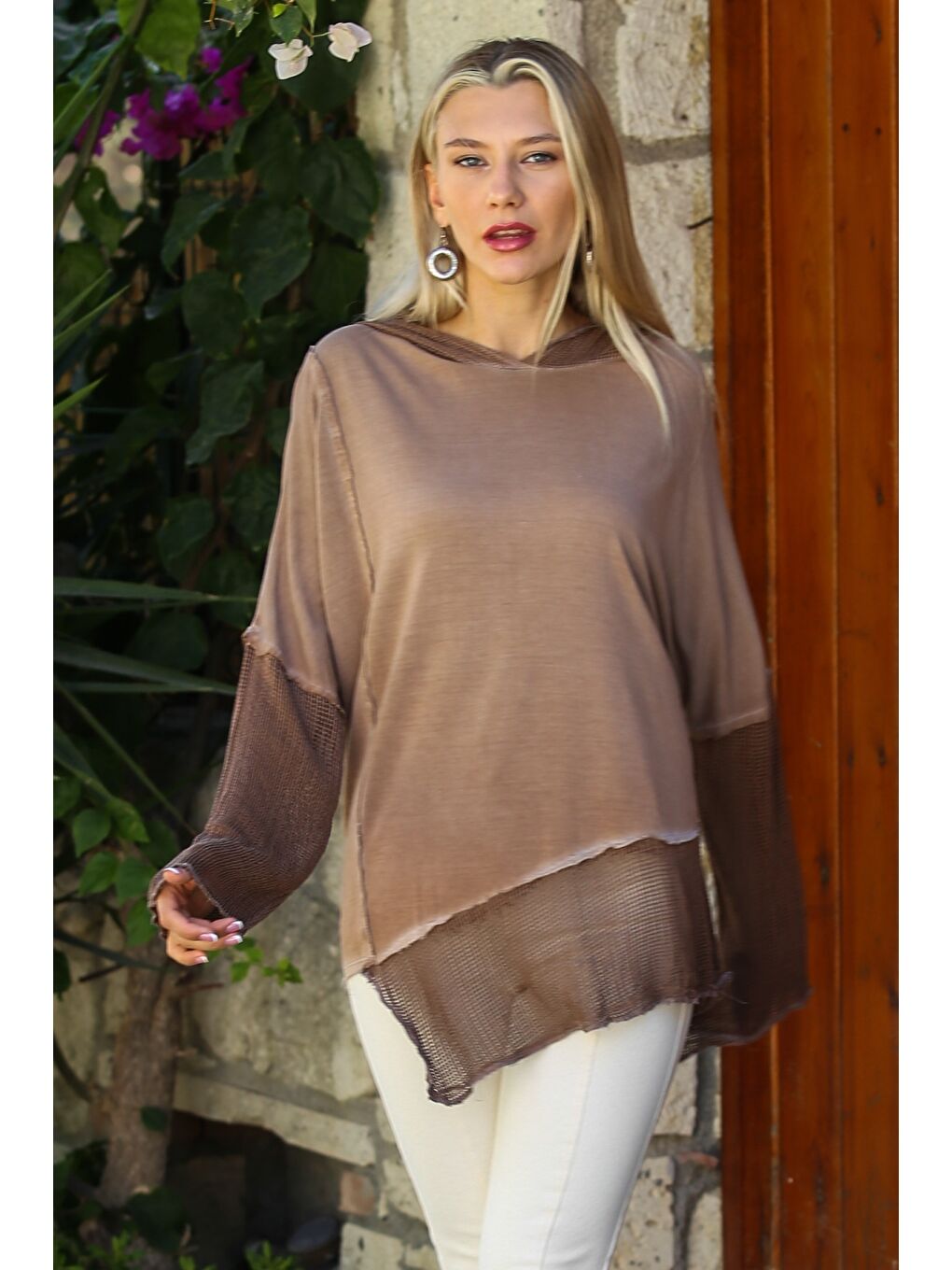 Kahverengi Açık Kahve Kapüşonlu Uzun Kol Yıkamalı Örme Asimetrik Casual Bluz-4