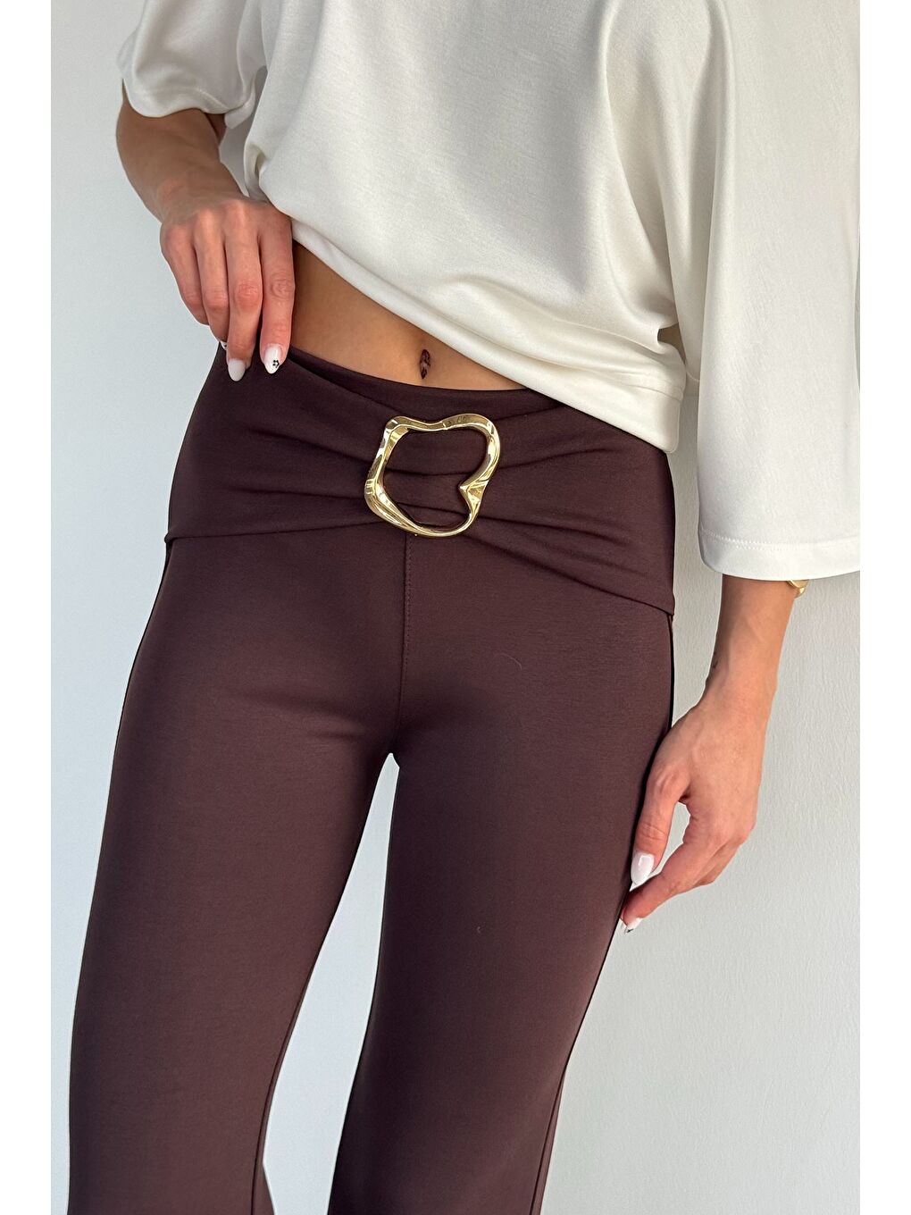 Kahverengi Kadın Modal Kumaş Ön Tokalı Pantolon-3