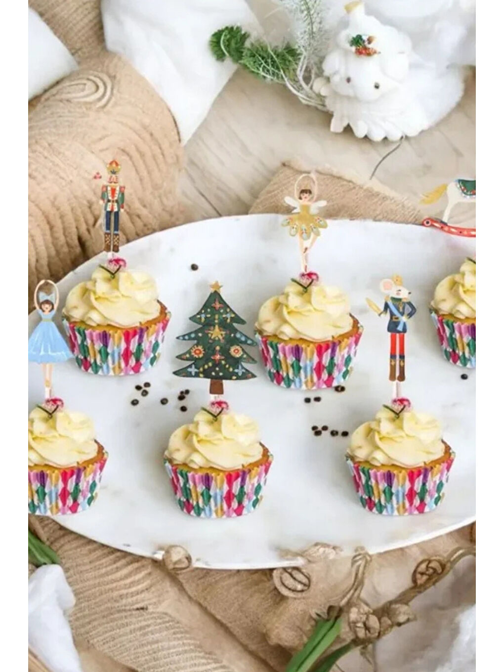 Karışık Çok Renkli  Yılbaşı Figürlü 8'li Kürdan Pasta Süsü
