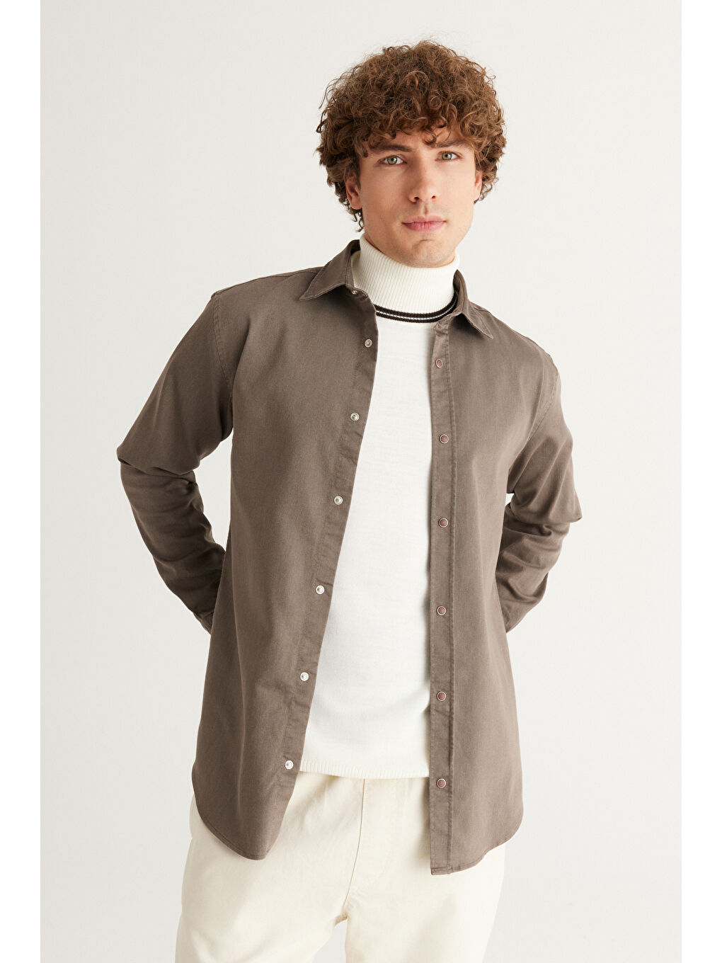 Erkek Kahverengi Comfort Fit Rahat Kesim Pamuklu Diyagonal Desenli Gömlek-3