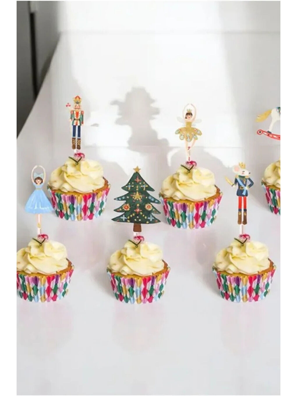 Karışık Çok Renkli  Yılbaşı Figürlü 8'li Kürdan Pasta Süsü-1