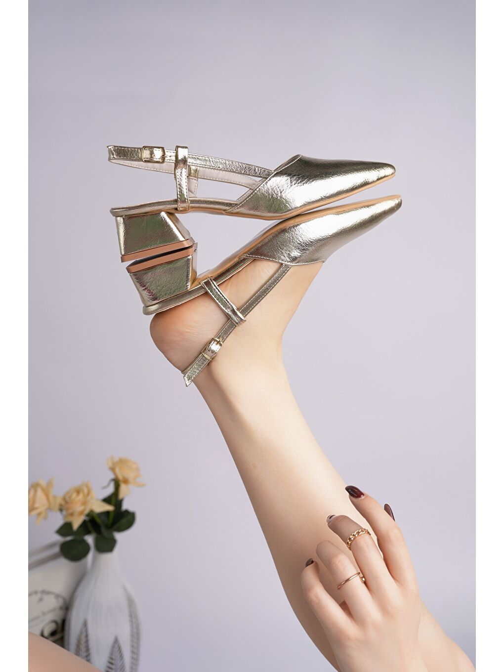 Sarı WONDER Sivri Burun Arkası Açık Kadın Kısa Topuklu Ayakkabı-2