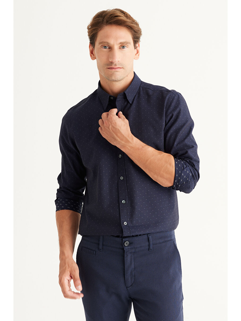Erkek Lacivert Slim Fit Dar Kesim Gizli Düğme Yaka %100 Pamuk Gömlek-5
