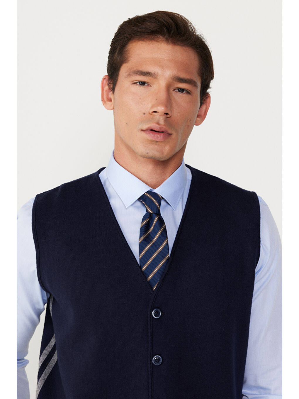 Erkek Lacivert Standart Fit Normal Kesim V Yaka Yünlü Triko Yelek-3