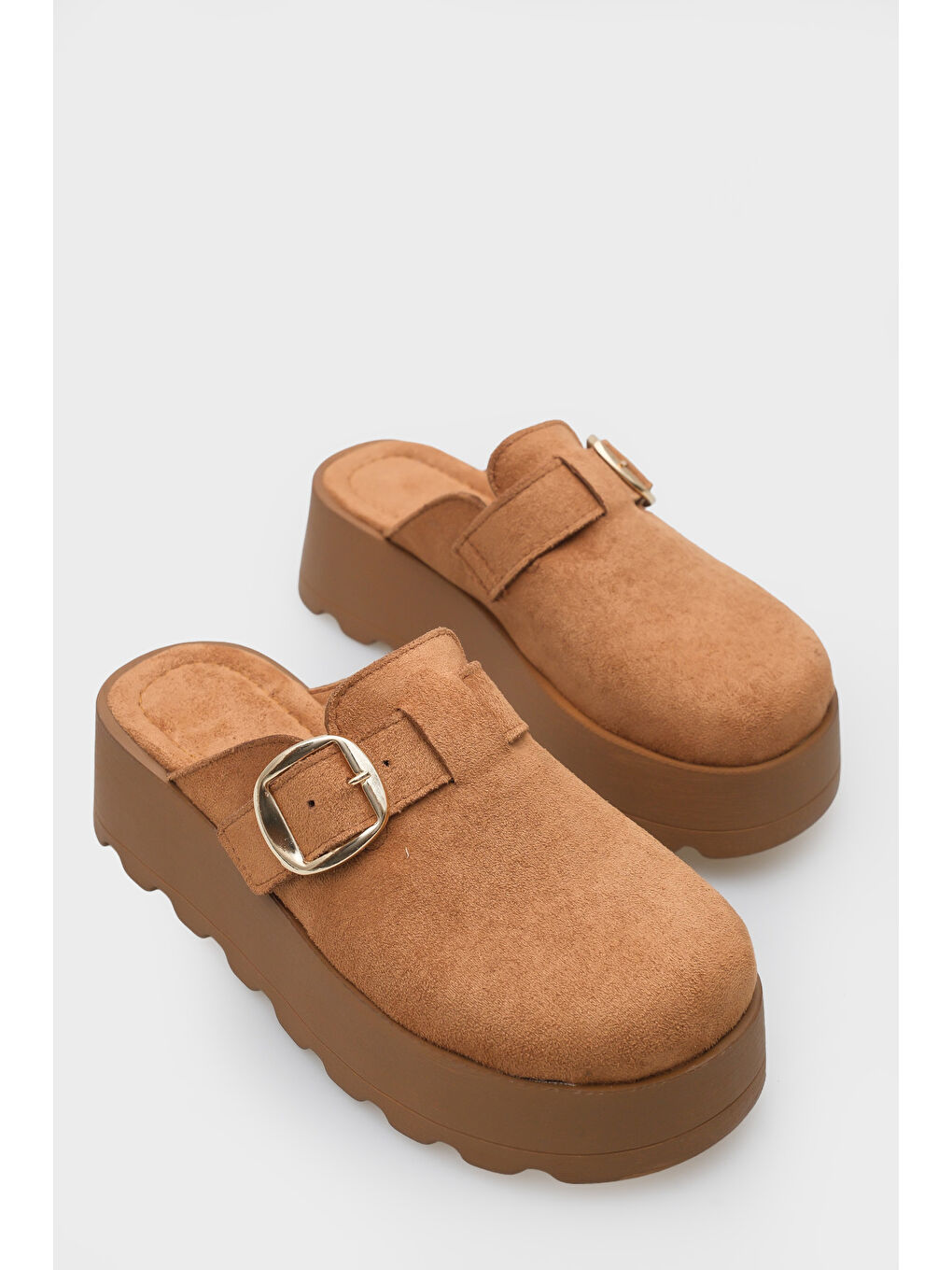 Kahverengi Minette Kürklü Süet Görünümlü Kadın Sabo-1