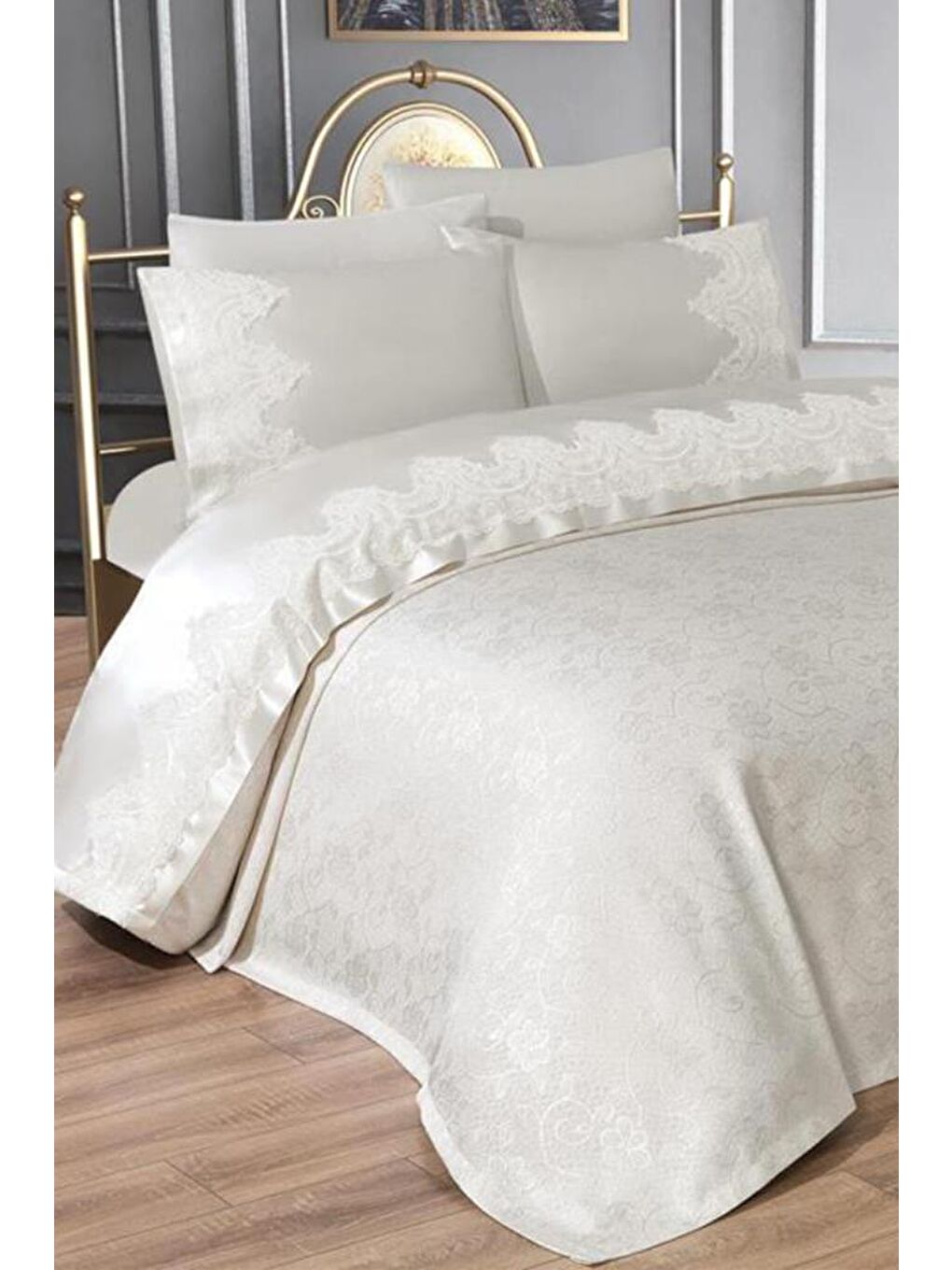 Ekru Çeyizdiyarı Fransız Güpürlü Betül Pike Takımı Krem-1