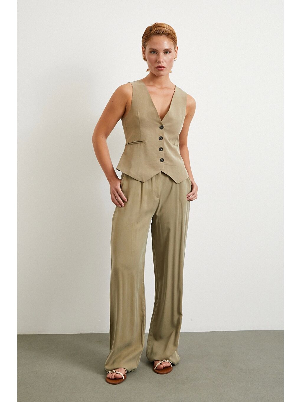 Cep Kapaklı Keten Yelek Haki-1