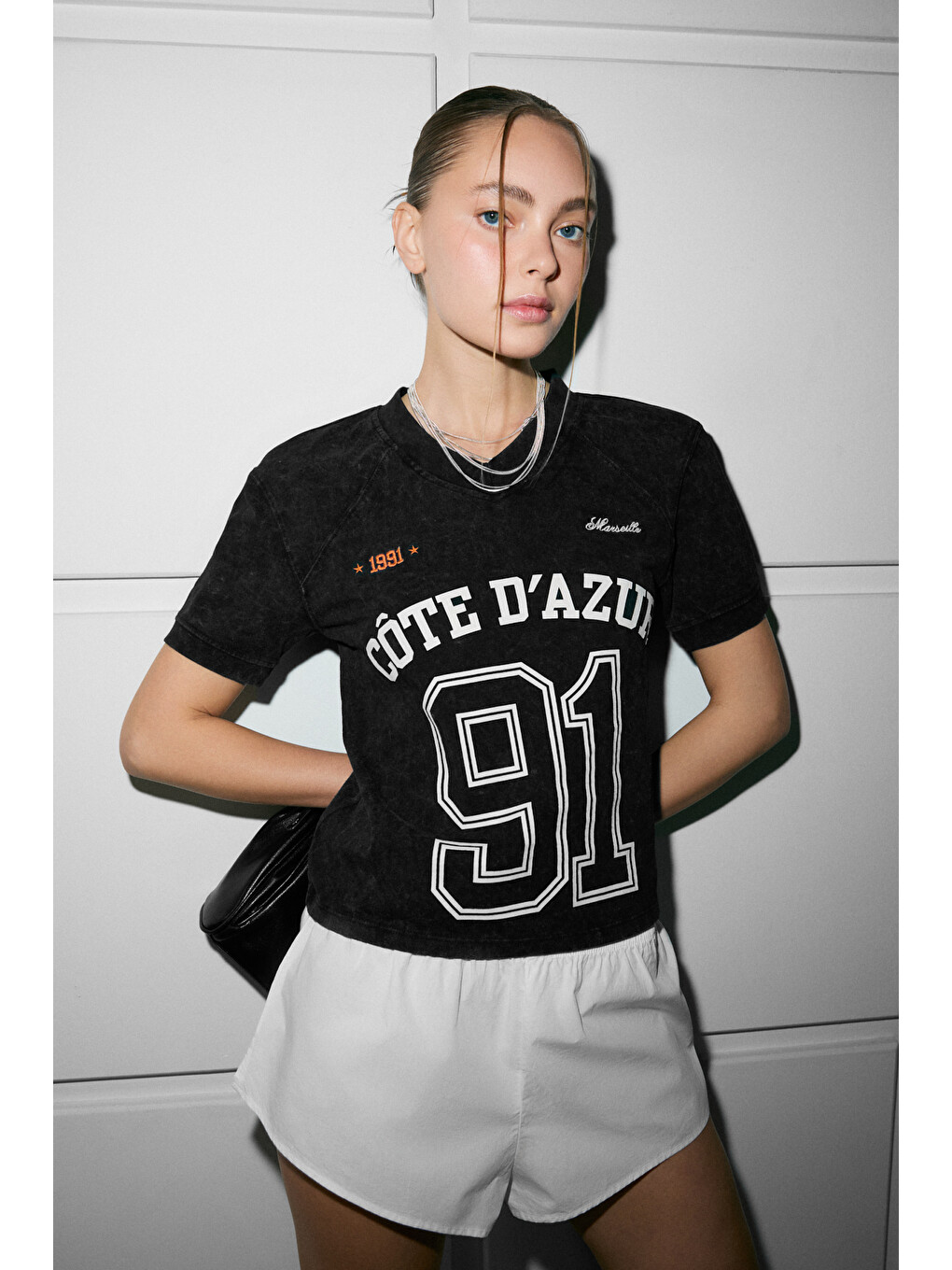 Rugba Kadın %100 Pamuk Yıkamalı Vatkalı Baskı Detaylı Regular Fit Siyah T-shirt-2