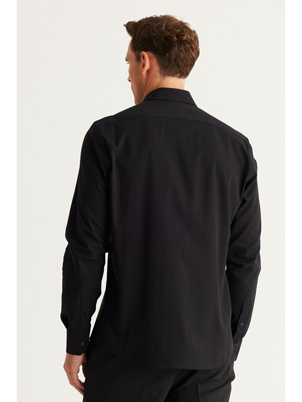 Erkek Siyah Slim Fit Dar Kesim Düğmeli Yaka Pamuklu Gabardin Gömlek-5